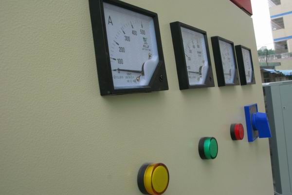 临潼配电柜-3683讲讲配电柜注意事项